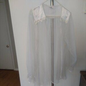 White, satin top sleeve cover
